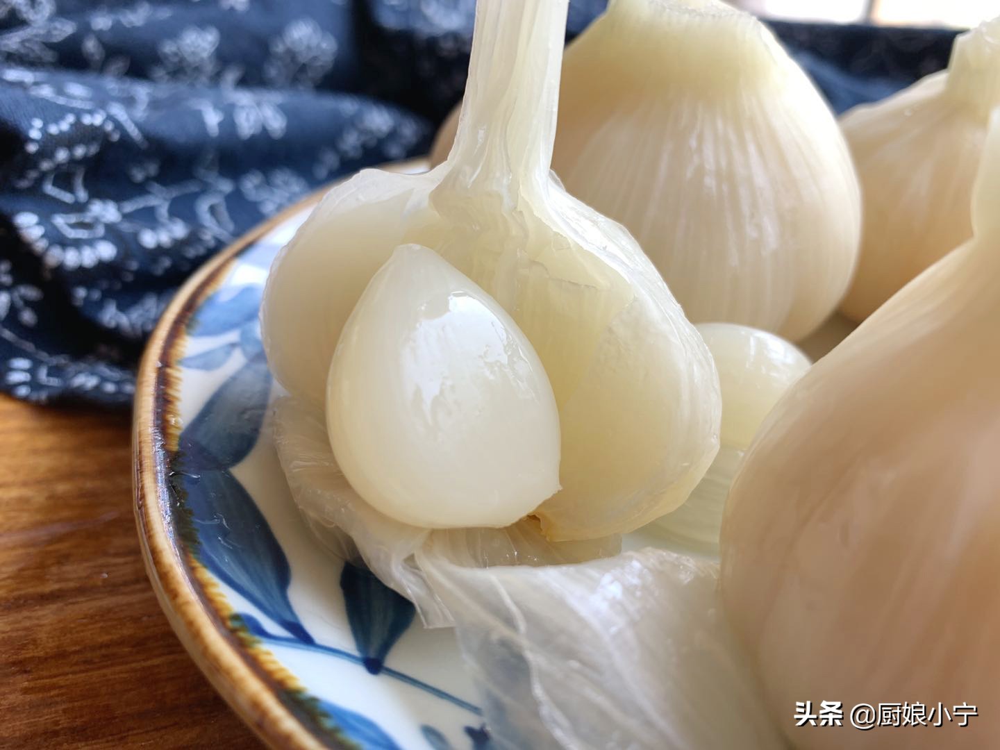 20斤大蒜做糖醋蒜需要多少糖和醋,大蒜出蒜苔快的方法