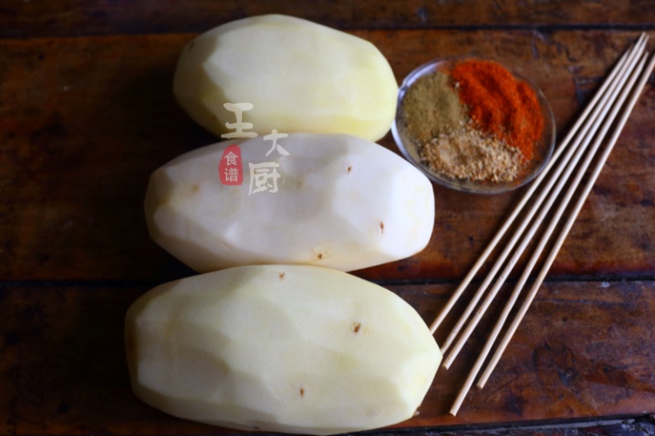 铁板风琴土豆做法,风琴土豆怎么做才像小吃摊一样