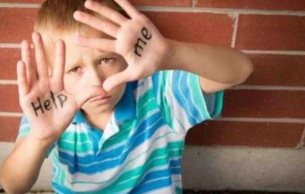 “妈妈,我今天被打了”,聪明妈妈从不会帮忙出气,而是这样去做