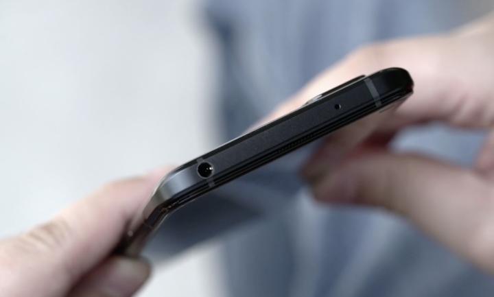 iqoo3全面曝光配置任性问鼎旗舰,iqoo3评测科技美学