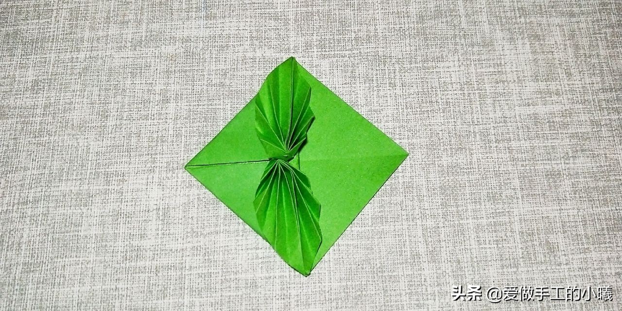 折纸树叶书签制作方法,折纸教程可爱小书签