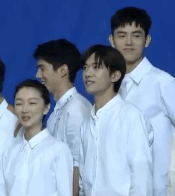 顶流社被扒假唱,顶流被曝光