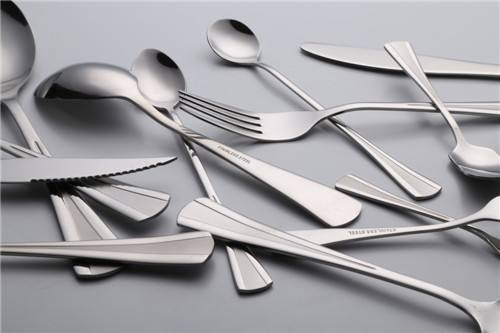 不锈钢餐具怎么洗才能不生锈,新买的不锈钢餐具怎么清洁