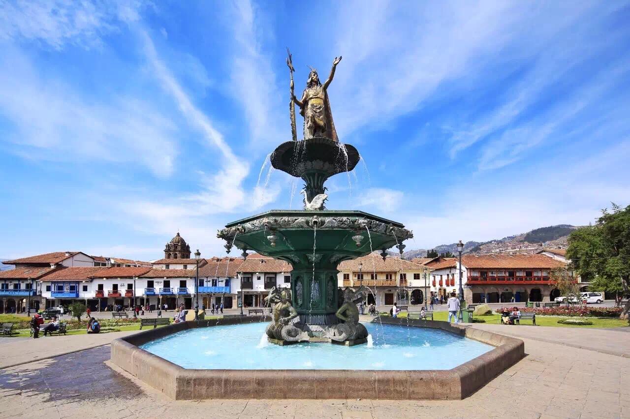 长相像外国人的汉族人,长相酷似中国人的印第安人