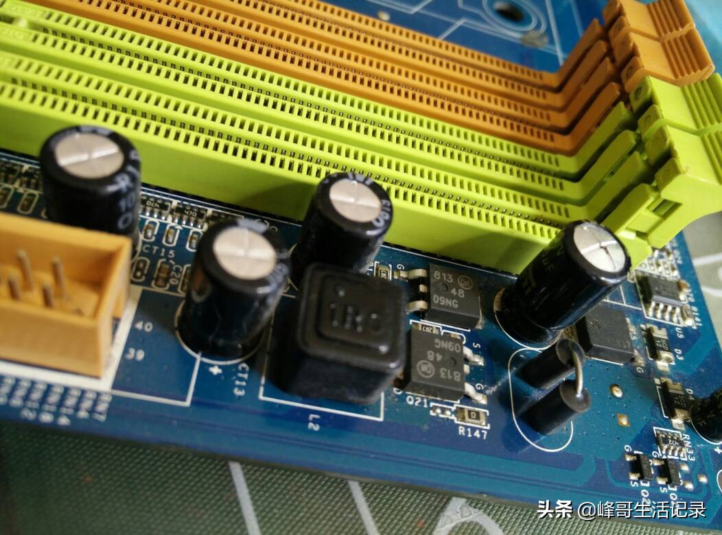 电脑显示器不亮的故障检修方法,电脑故障大全及解决方法书籍