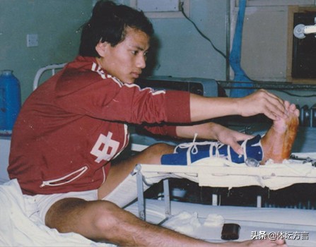 国足身高1米8,年龄25岁的中国男足前锋