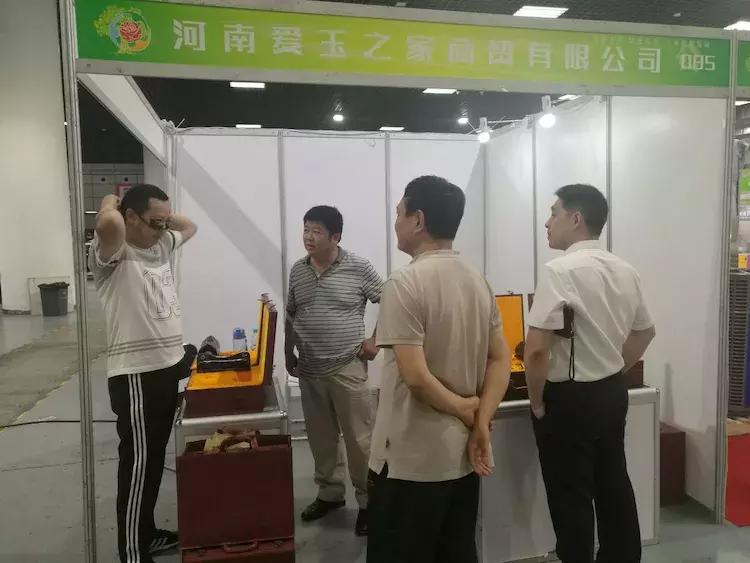 洛阳梅花玉茶壶,洛阳梅花玉的真实价格