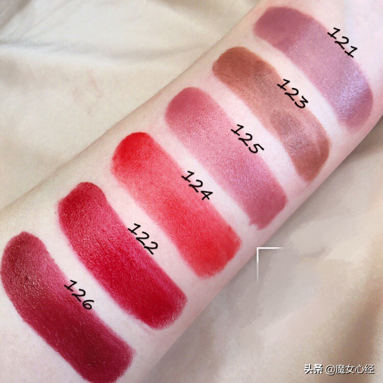 yslzoe联名试色,ysl联名黑管星辰