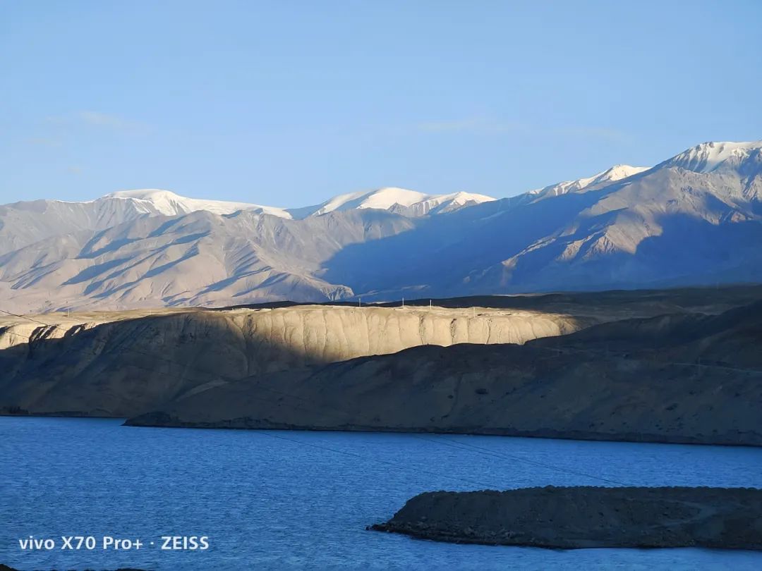 iphone13pro拍照对比vivox70pro,iphone13拍照对比vivox70pro