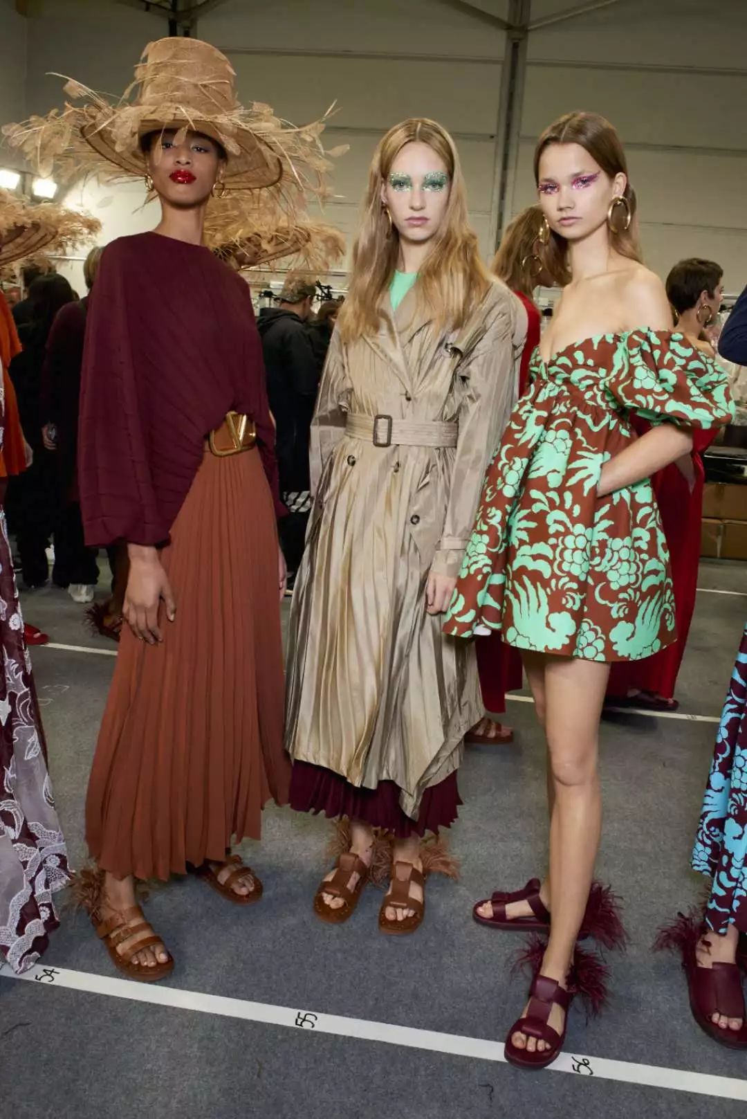 天气也太太太热了，这里有18双仙女拖让你美得不接地气！