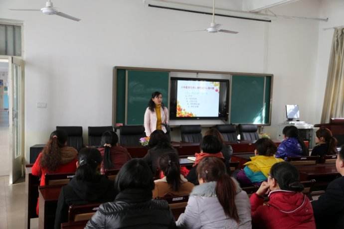 家长群让家长改昵称搞笑操作,家长改群名称踢出群聊搞笑