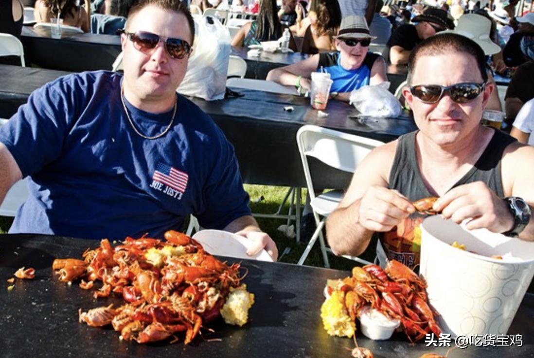 涓浗鍘ㄥ笀鍋氳泧瑙嗛,澶栧浗缃戝弸璇勪环涓浗鍘ㄥ笀鍋氳彍