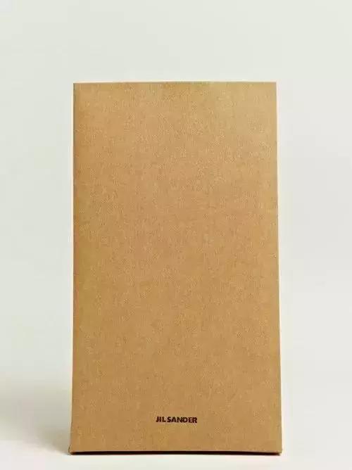 lv饰品和香奈儿,lv与香奈儿哪个更高端