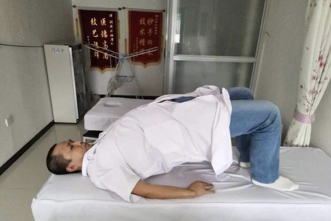 闪腰了怎么办啊,经常闪腰怎么预防闪腰