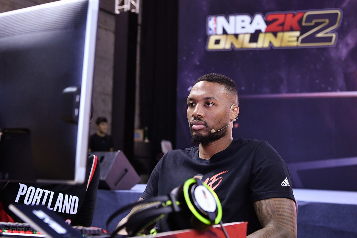 詹姆斯吸金,勒布朗詹姆斯收入体坛第一人