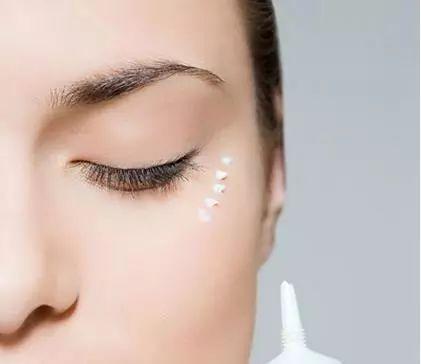 祛眼袋没有卧蚕了,没有卧蚕明星