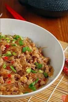 苍蝇爬过的食物真的不能吃吗,蚂蚁上树的食用方法