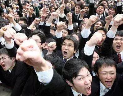 hr怼大学生完整视频,hr怒怼大学生视频