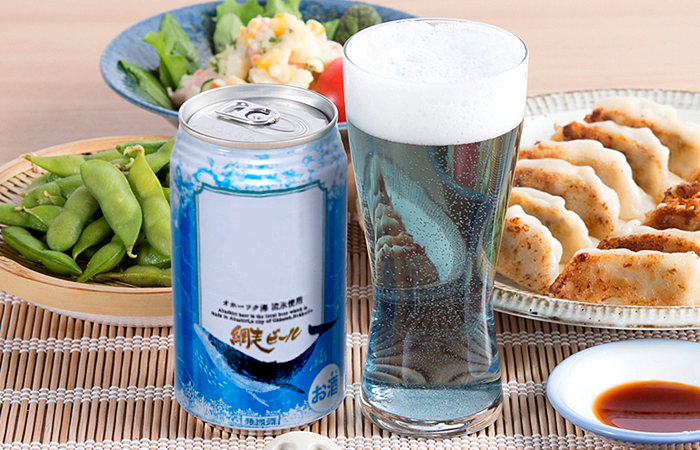 市场上啤酒是白啤还是黄啤,白啤和黑啤和普通啤酒的区别