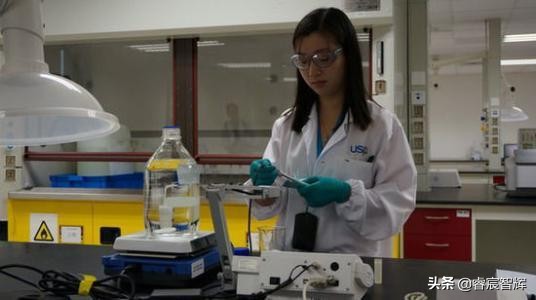 中国保健品已逐渐走上正规化发展道路，前途是一片光明