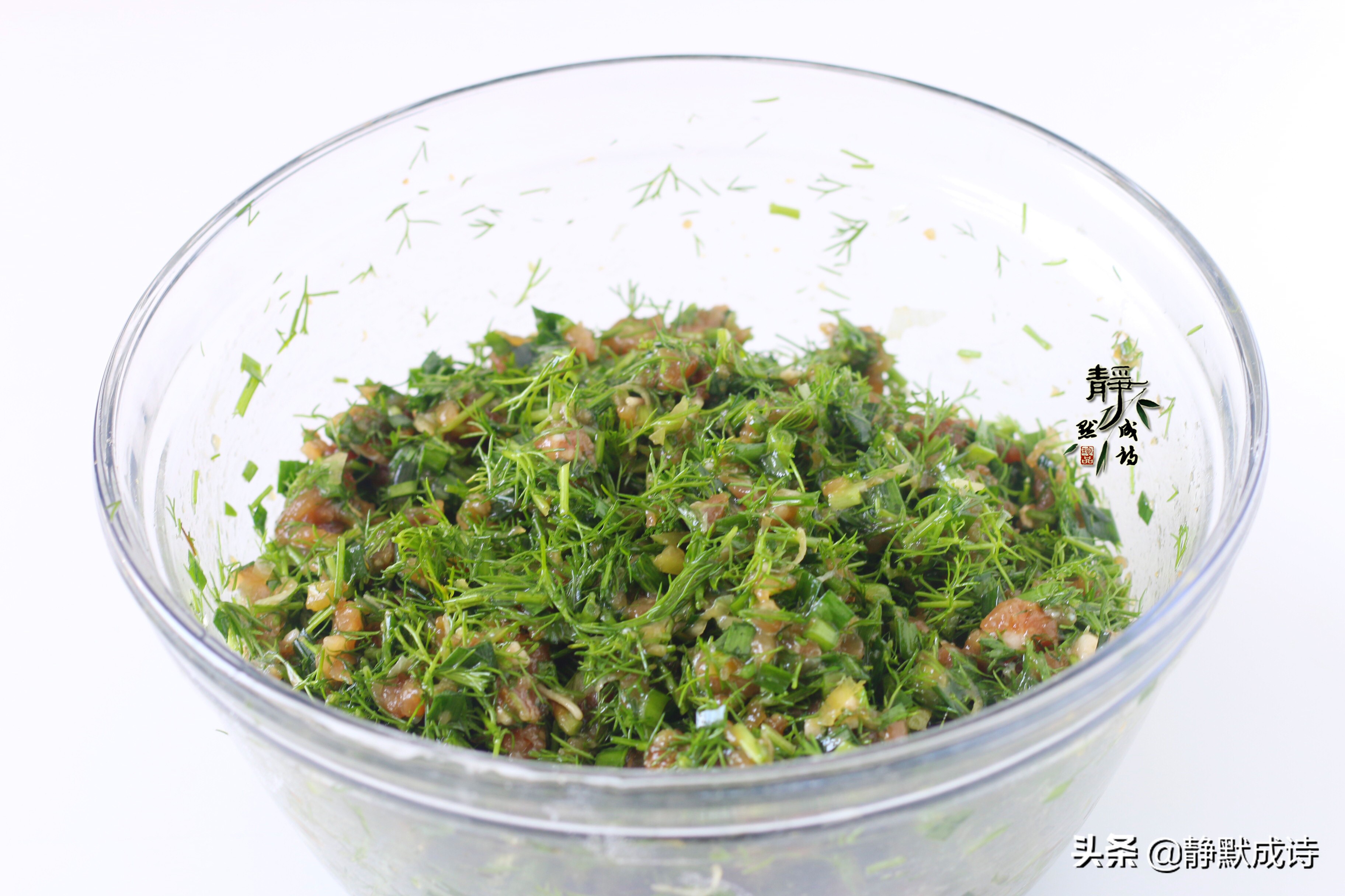 春天啥菜包饺子好吃,此菜软糯q弹