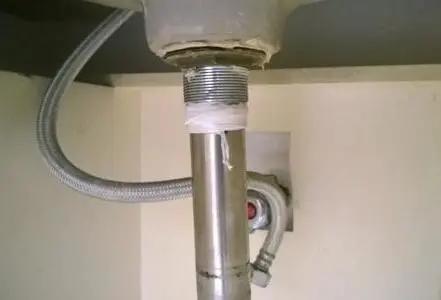 洗手盆塞子漏水妙招,洗手盆下pvc水管的接头漏水怎么办