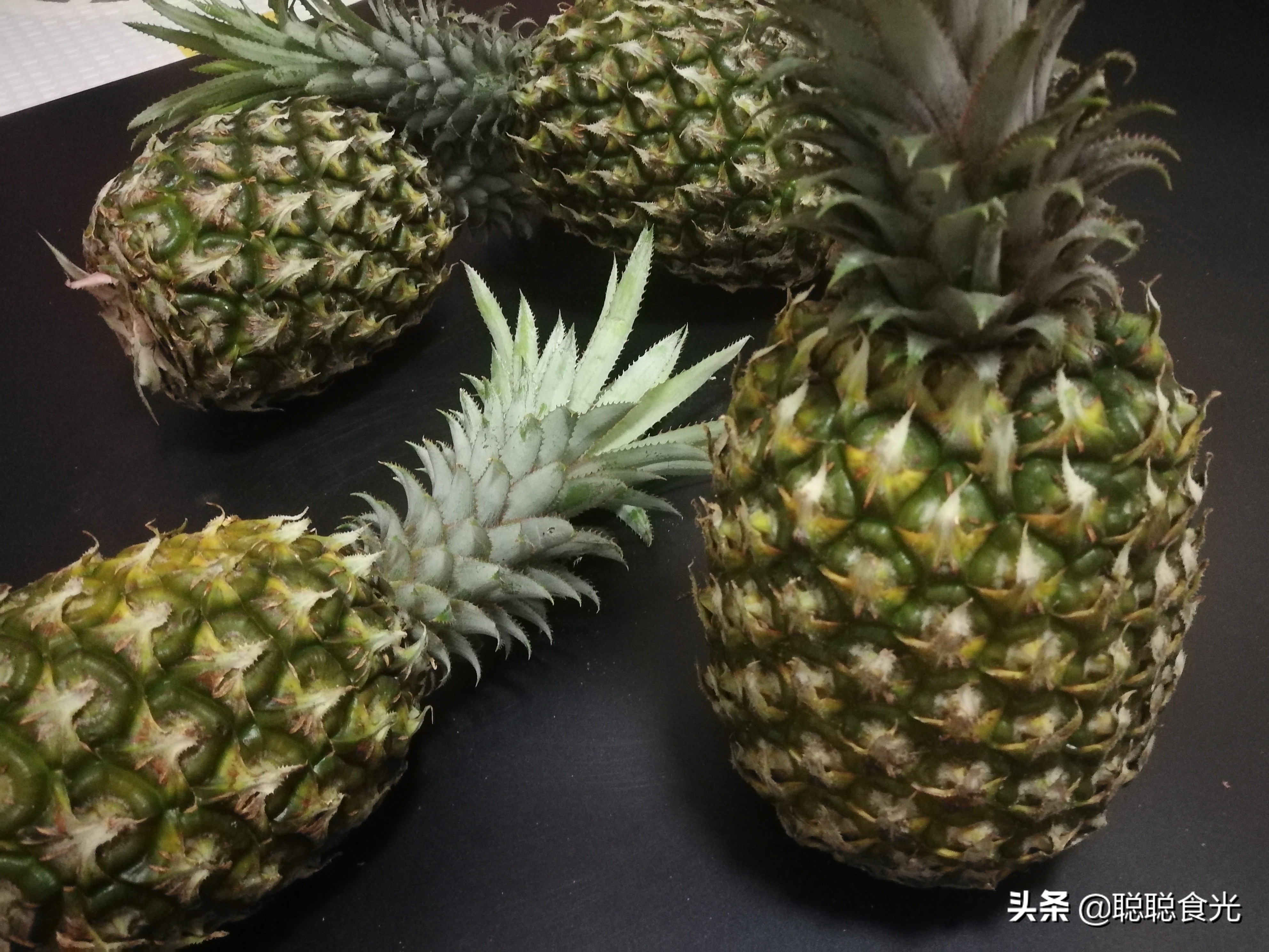 吃菠萝之前为什么要用盐水泡一下,菠萝咕咾肉的菠萝要用盐水泡吗