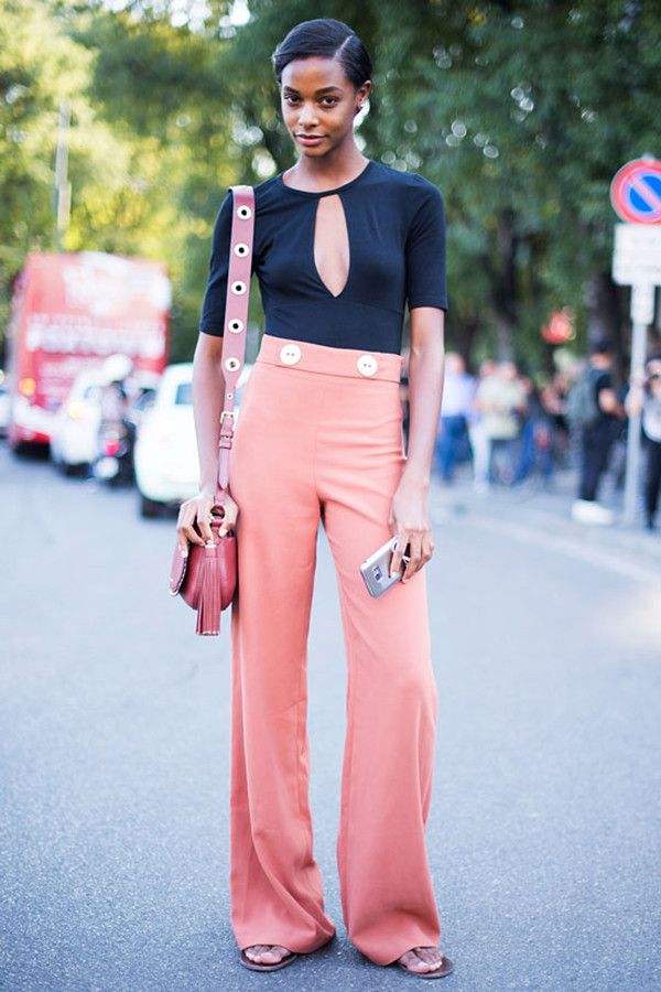 粉色套装休闲时尚搭配什么包,搭配粉色小香风外套的包