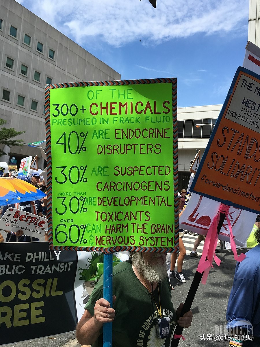 石油帝国遇袭！这个单一产业国家该何去何从|地球知识局