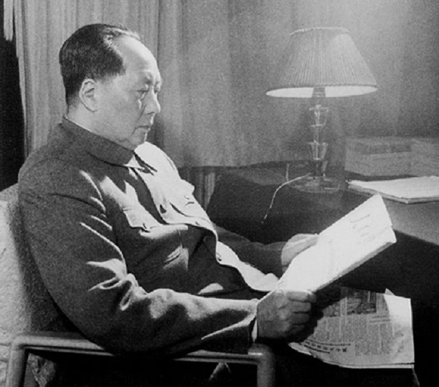 开国拟授将军，多少黄埔生？彭总：81个，主席：蒋校长要生气喽