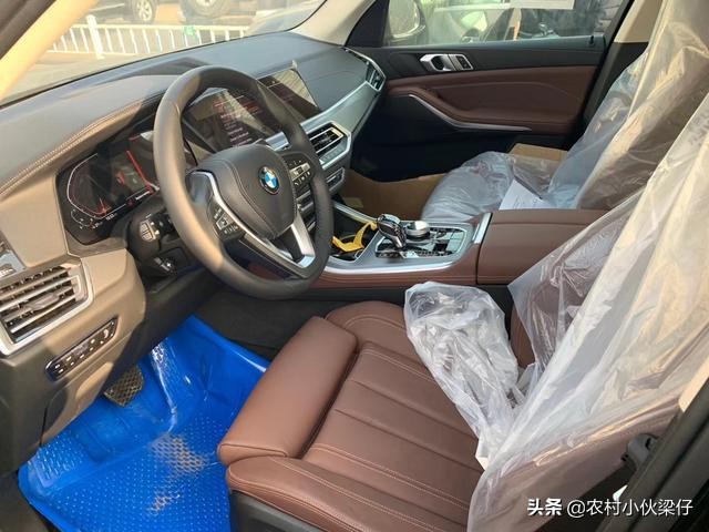 机械部落:天津港平行*口车进**中东版宝马X5在线实车解析