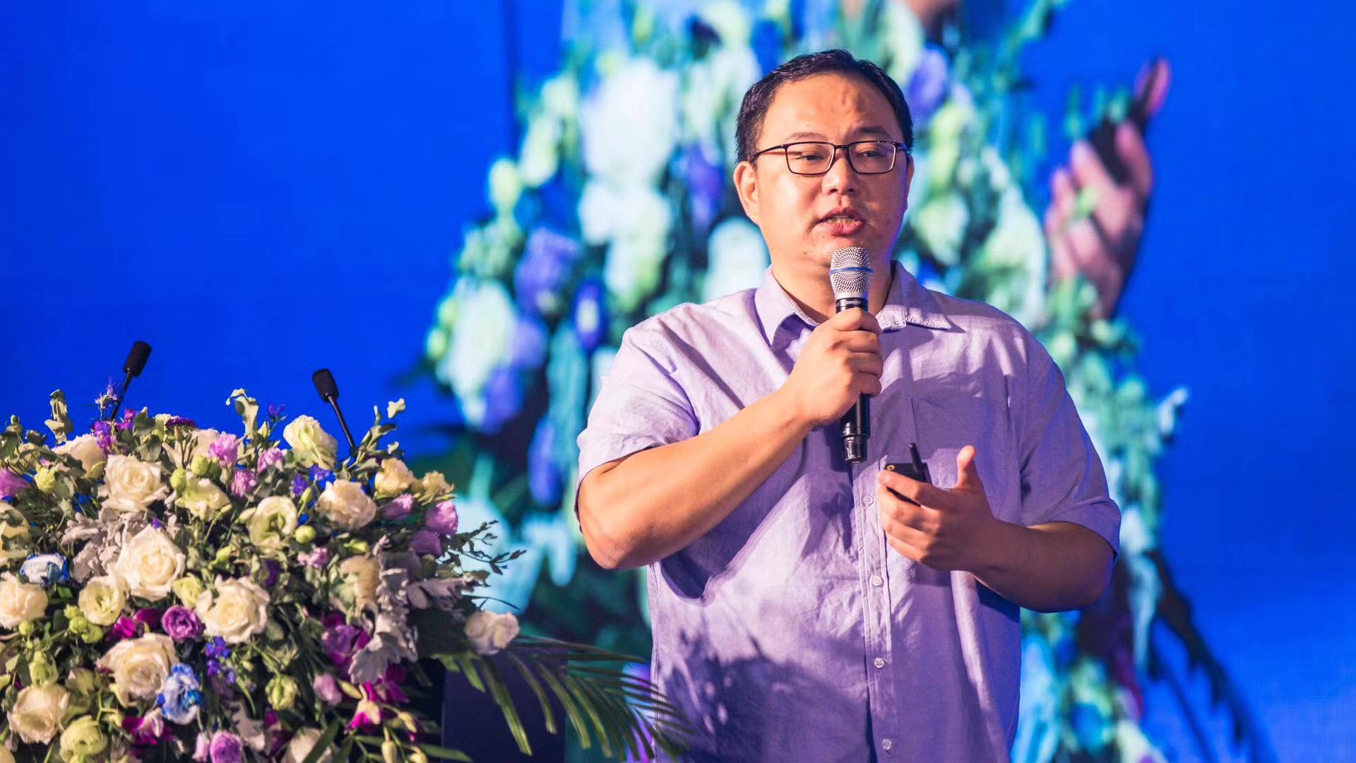 无锡玖城智慧市场3.0发布暨淘宝二手车全国市场签约大会在锡举行