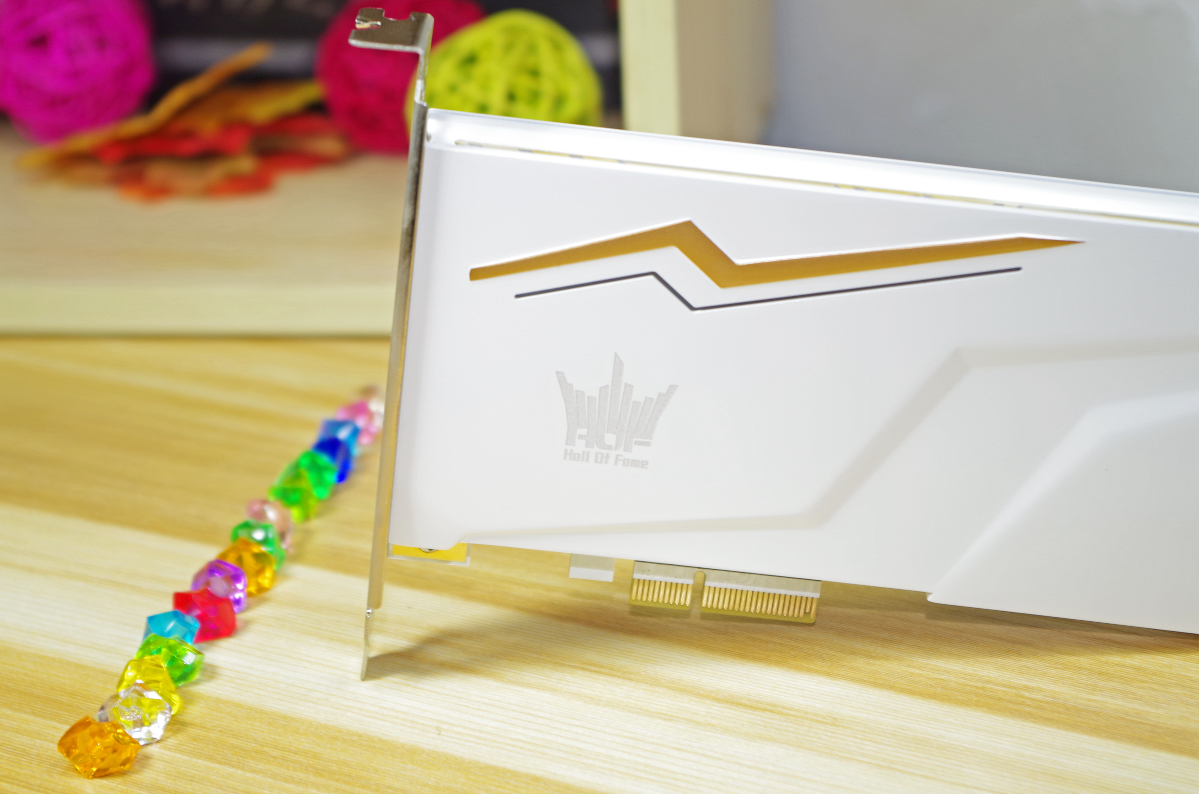 pcie插固态会占用显卡的通道么,pcie延长线对显卡性能测试