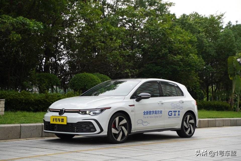 第八代高尔夫GTI测评,第八代高尔夫gti多少匹