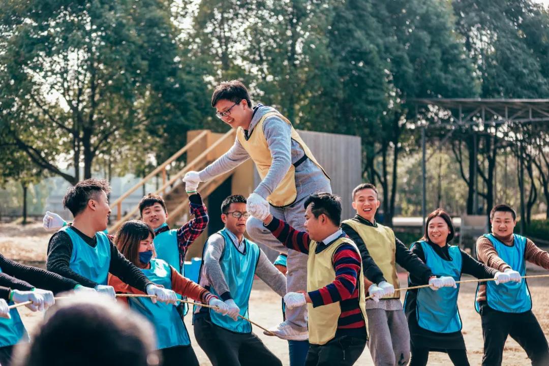 团建心理活动游戏大全,团建100个趣味游戏视频