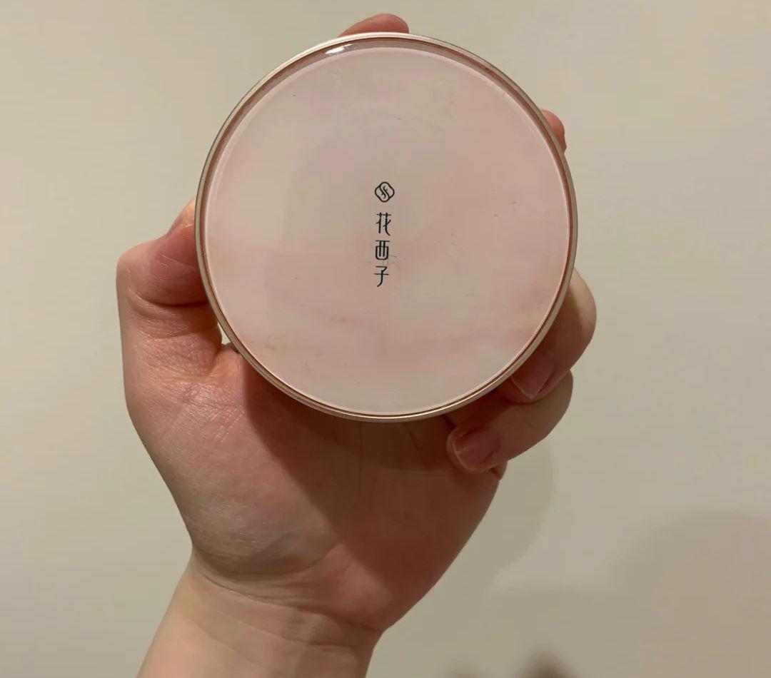 网红爆款细腻控油散粉,黛珂散粉和花西子散粉哪个好用
