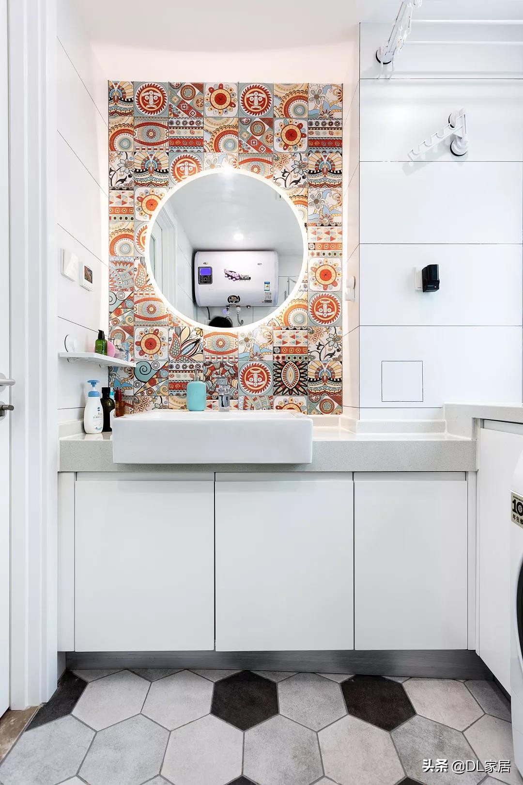 龙猫墙画效果图,雨天的龙猫墙绘