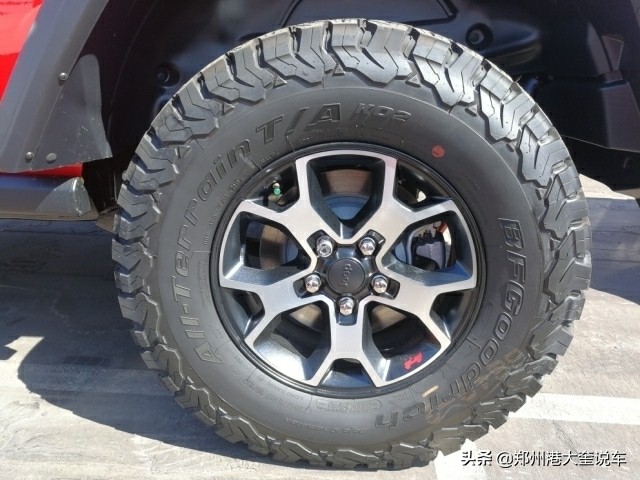 jeep牧马人19款四门电动软敞篷,jeep牧马人2024款四门版多少钱