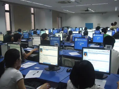 考入银行需要学什么,孩子考入银行如何发展