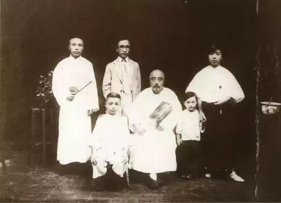 朱自清背影中的父子关系,朱自清写完背影后的父子关系