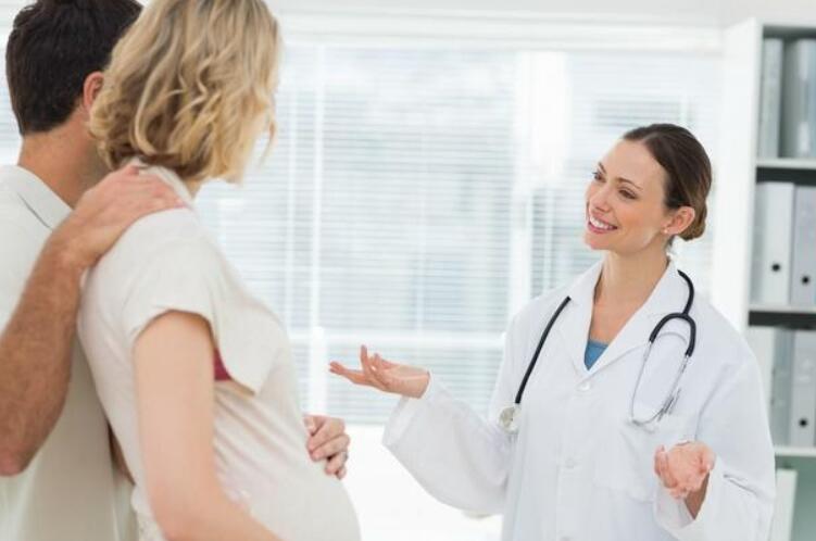 为什么到了孕晚期胎儿晚上动得多,孕晚期胎动影响睡觉