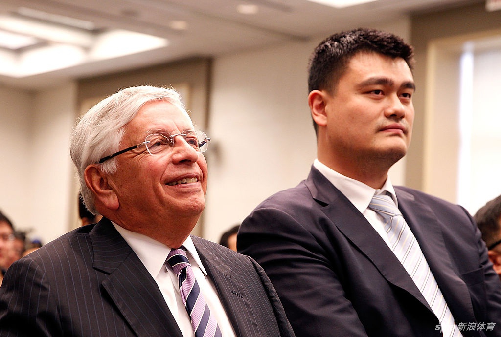 肖华与斯特恩的差距,大卫斯特恩和肖华对比