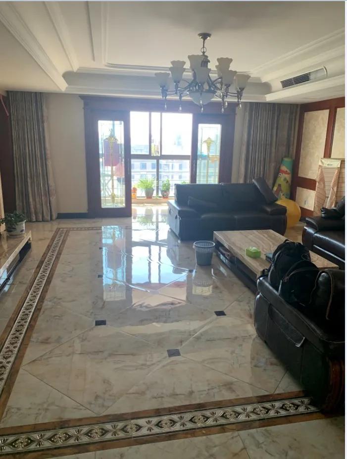 鏄嗗北鍗婁环涔版埧,鏄嗗北浜旀姌鍗栨埧