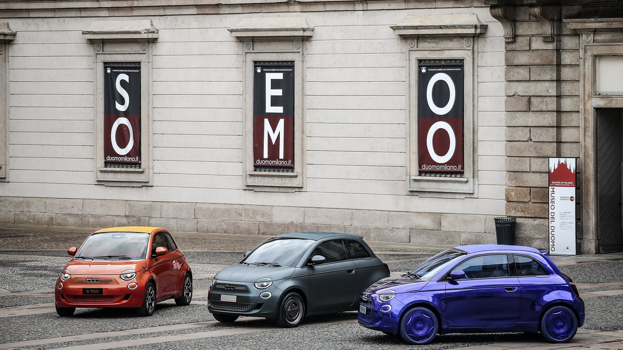 新款宝马logo,宝马换logo走扁平化风格你喜欢吗