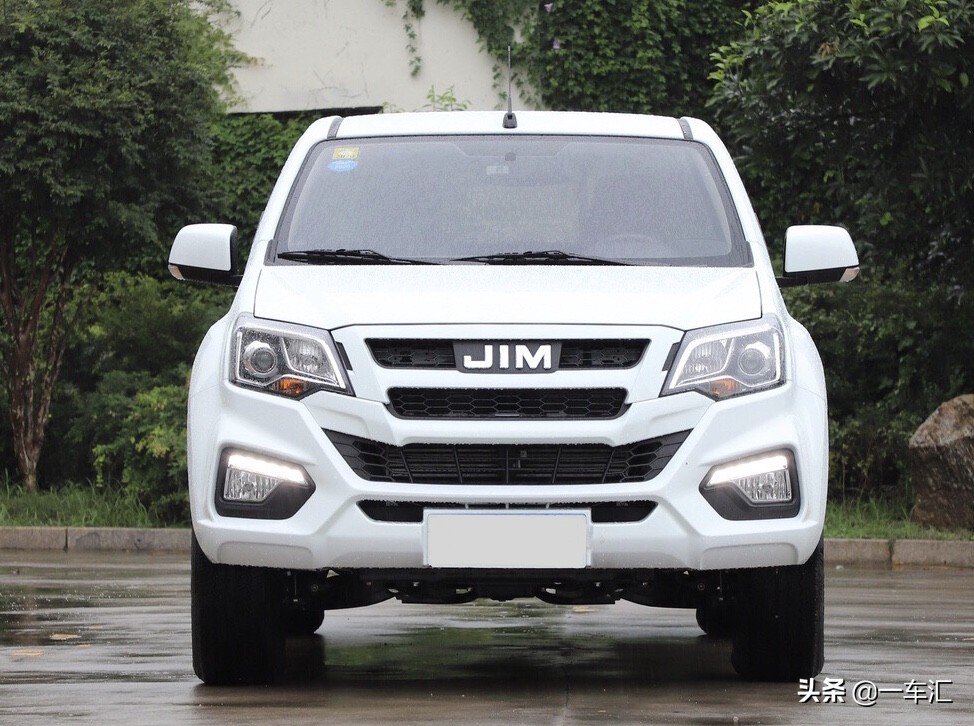 2.5T柴油发动机+分时四驱，五十铃新款瑞迈S，“小货车”变精致了