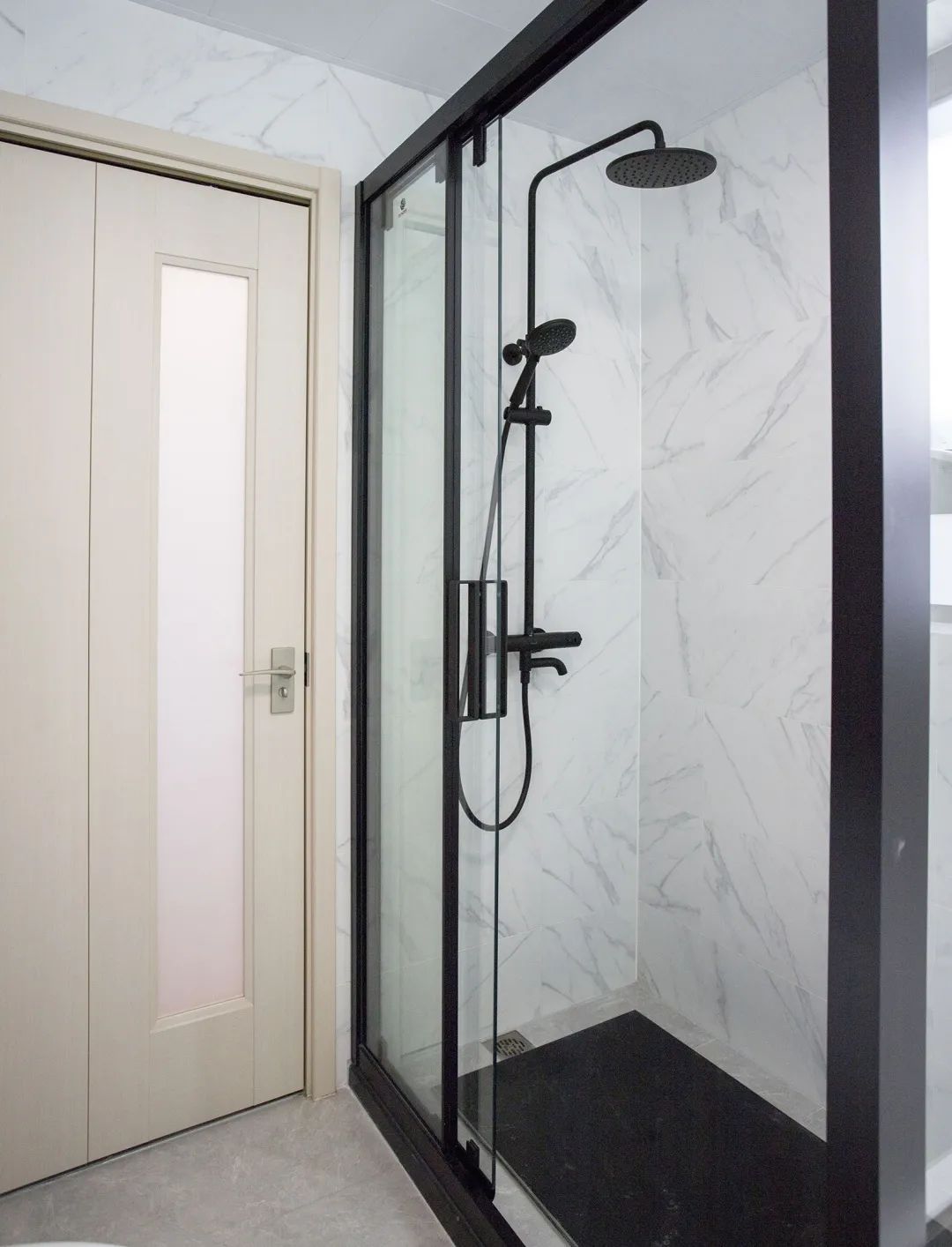 最简易的干湿分离淋浴间,淋浴区干湿分离