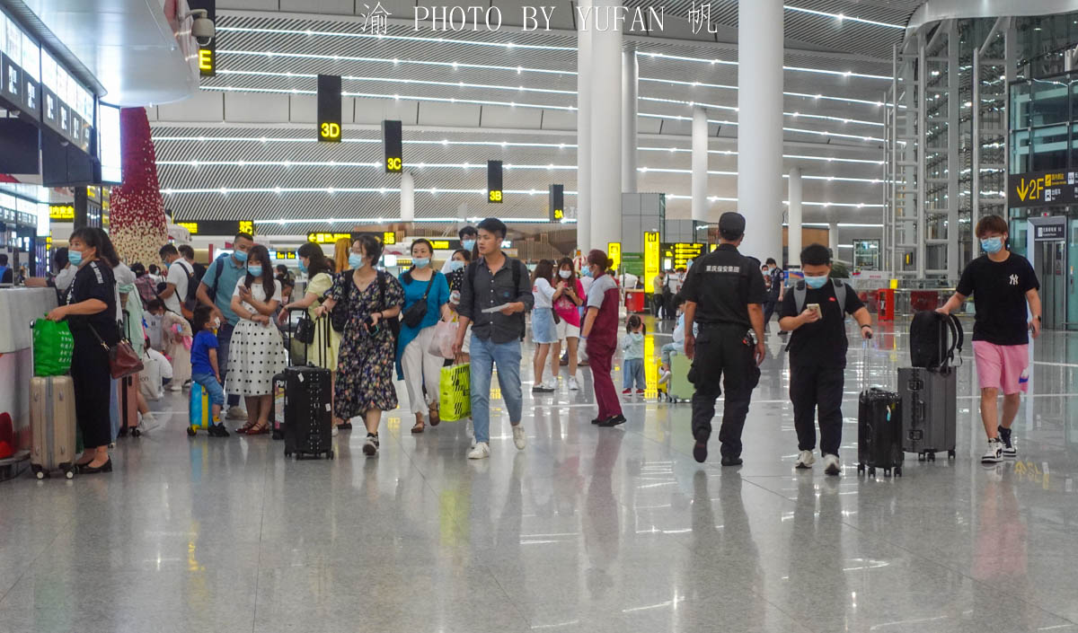 凌晨两点的重庆,凌晨的重庆机场