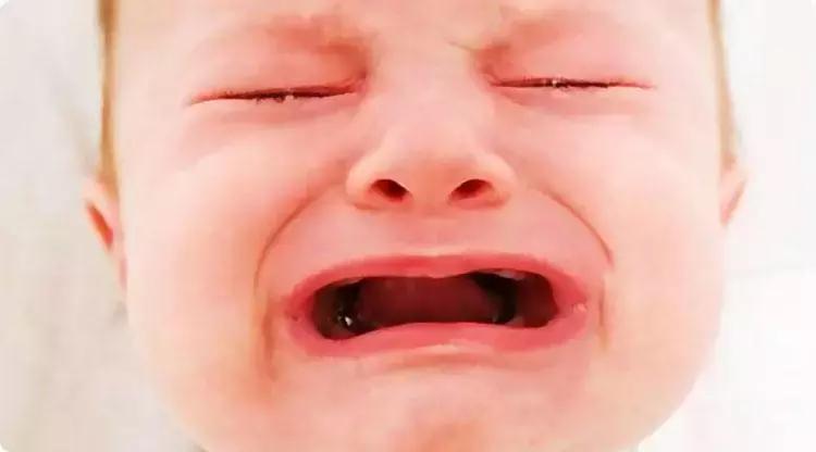 梦见小孩预示犯小人是真的吗,做梦梦见小孩容易犯小人是真的吗