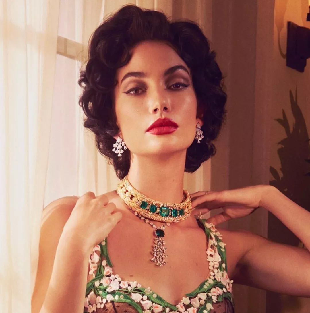 电影里经典首饰有哪些,这部电影中的珠宝价值几亿