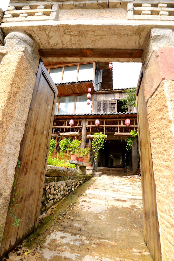 南昌梅岭曼山谷景区攻略,南昌梅岭曼山谷自驾游攻略